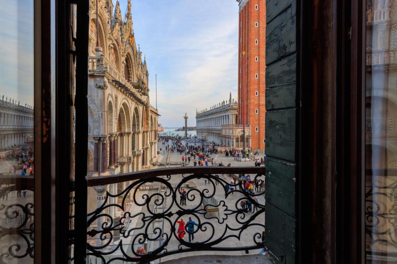 Ansichten von 286 Piazza San Marco